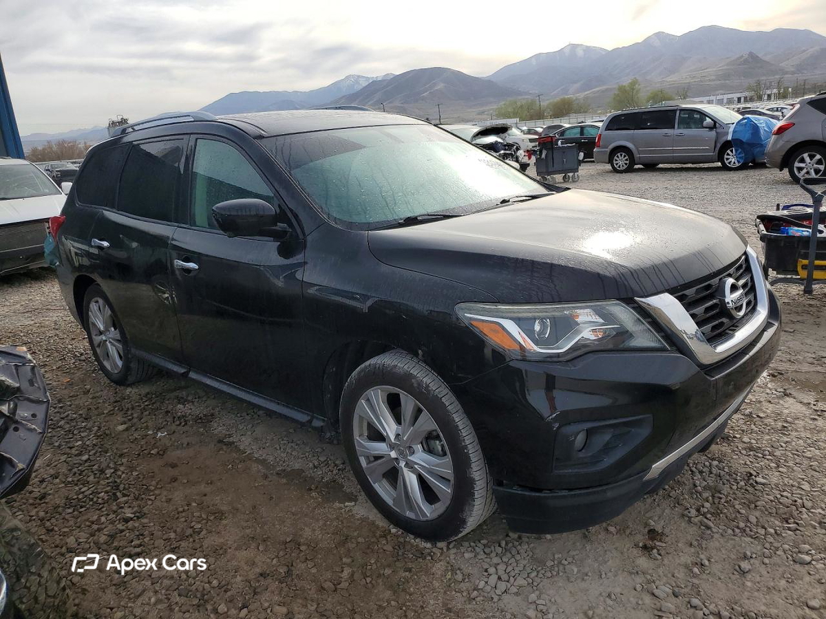 Nissan Pathfinder 2018