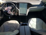 Tesla Model S 2013