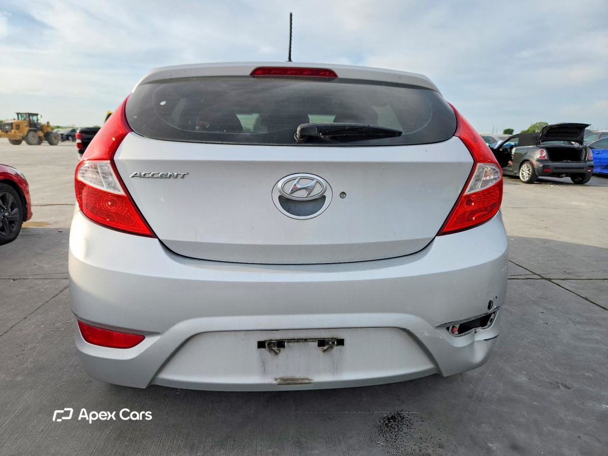 Hyundai Accent 2013