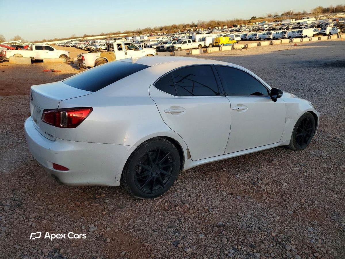 Lexus IS 2012