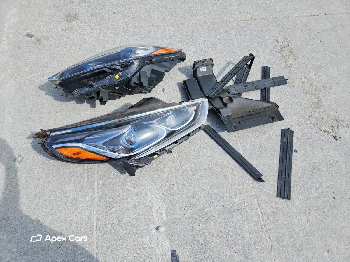 Hyundai  2019