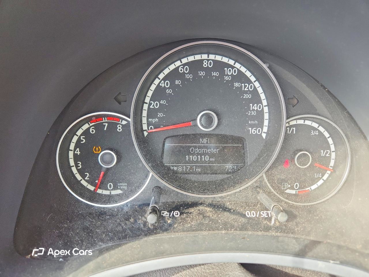 Volkswagen Beetle 2014
