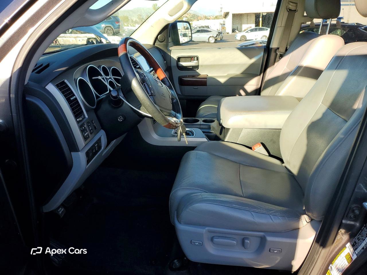 Toyota Sequoia 2012