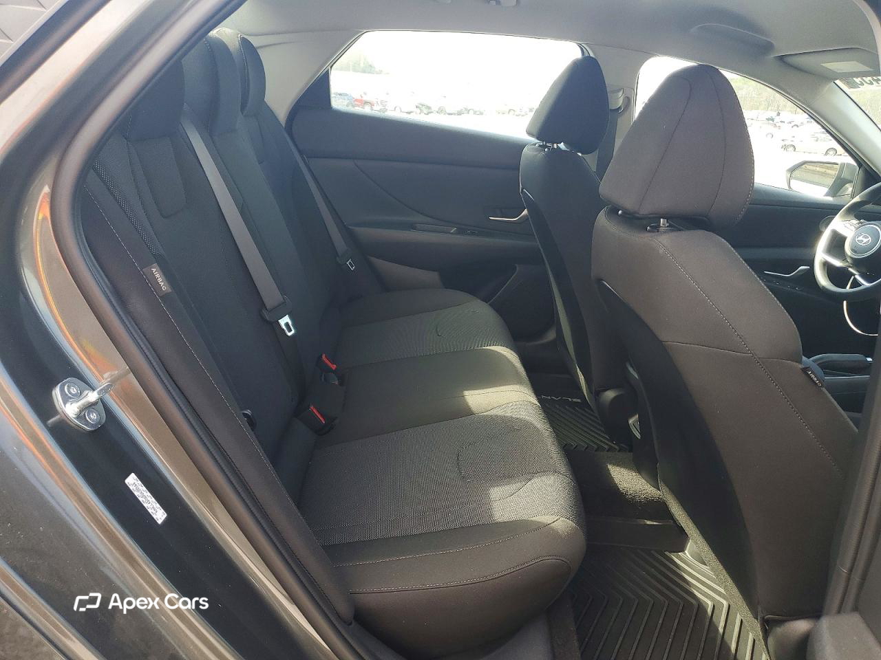 Hyundai Elantra 2024