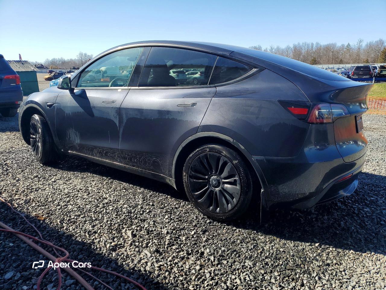 Tesla Model Y 2025