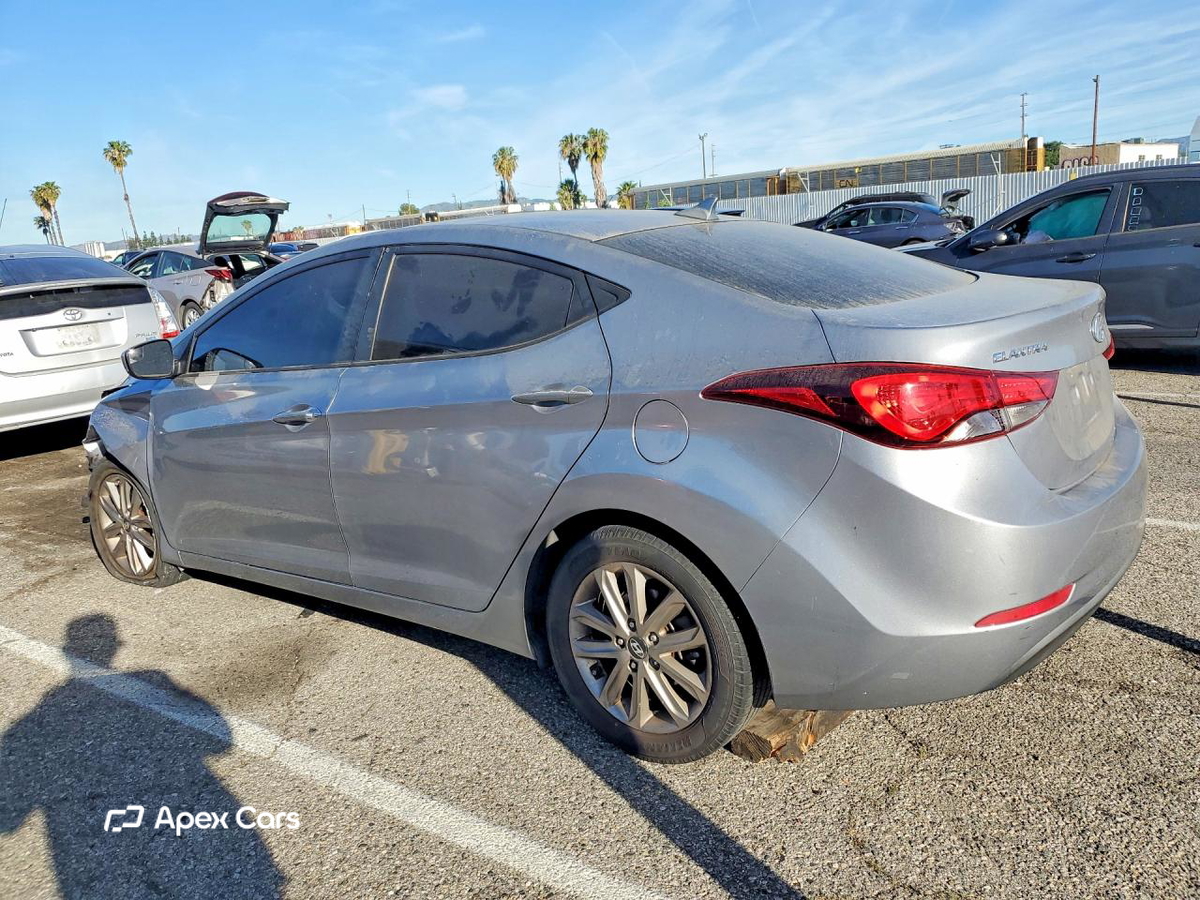 Hyundai Elantra 2015