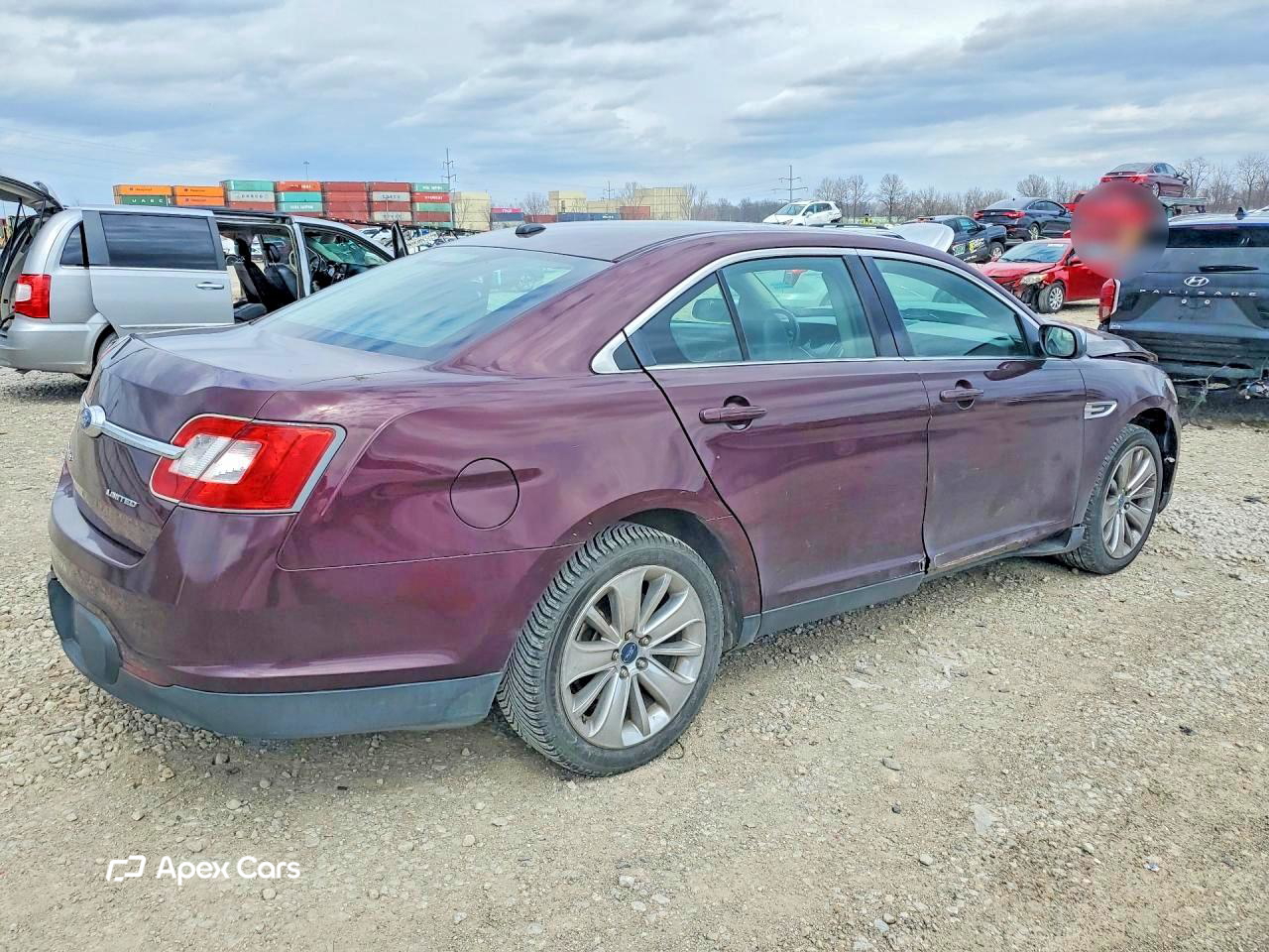 Ford Taurus 2011