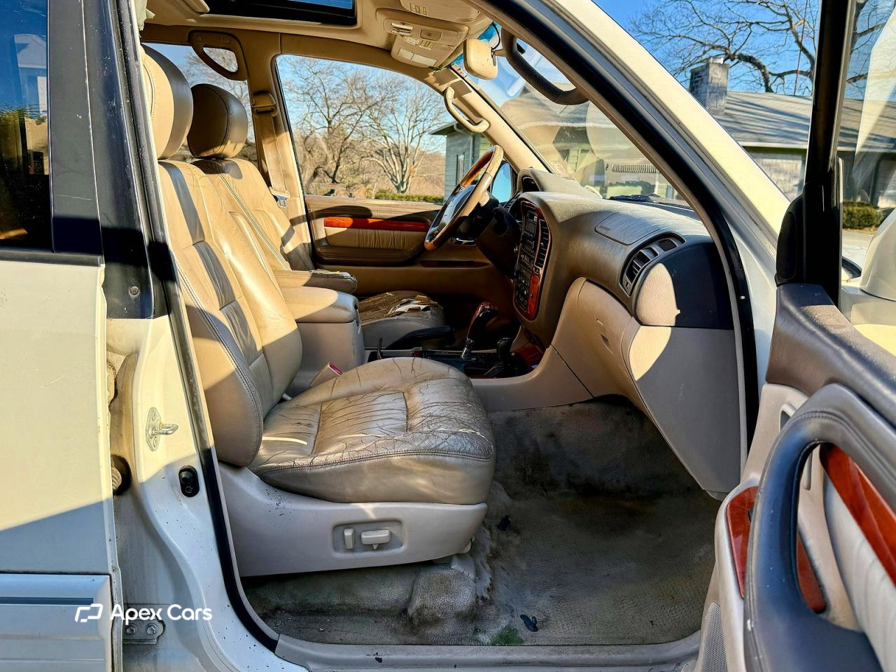 Lexus LX 2000