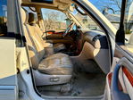 Lexus LX 2000