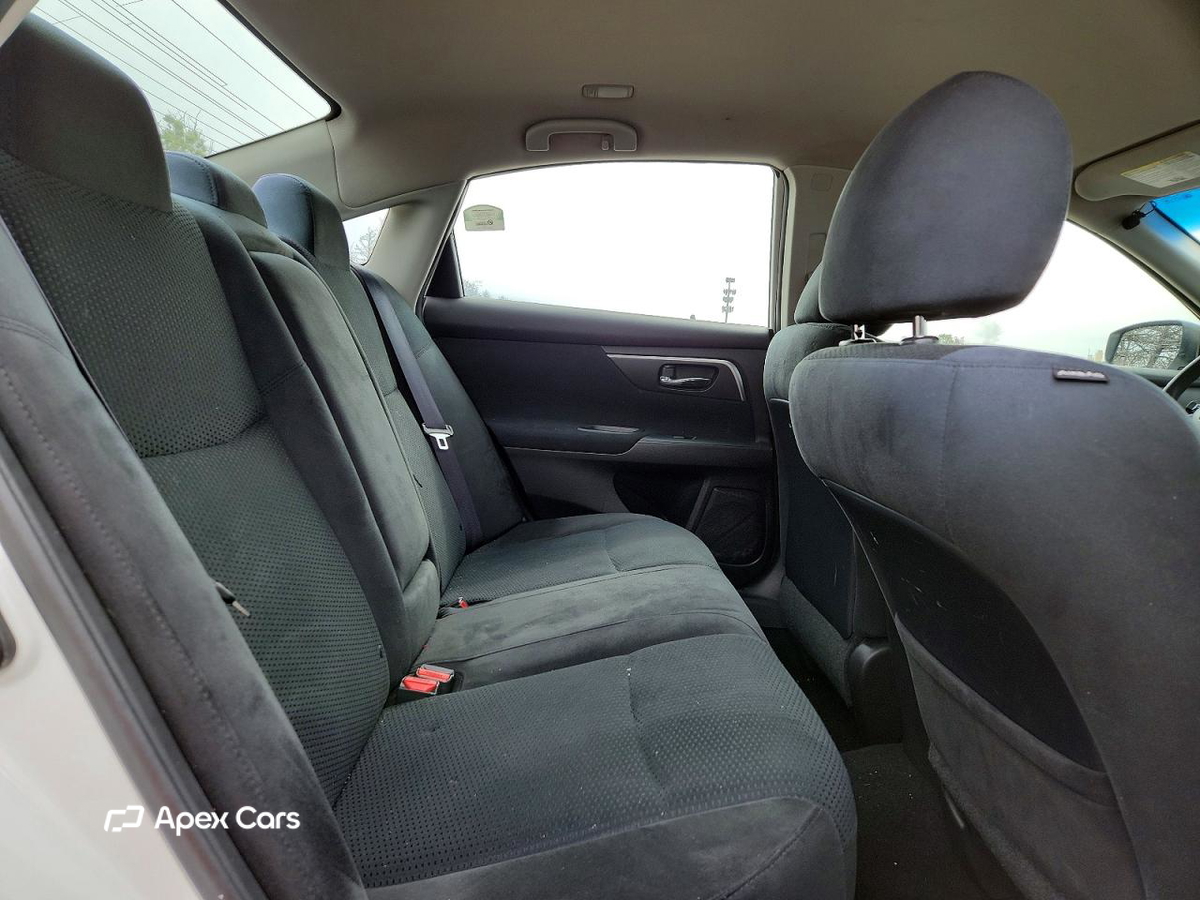 Nissan Altima 2015