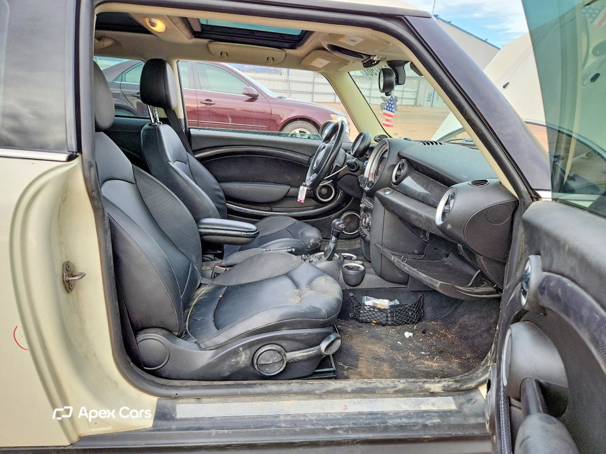 MINI Cooper 2013