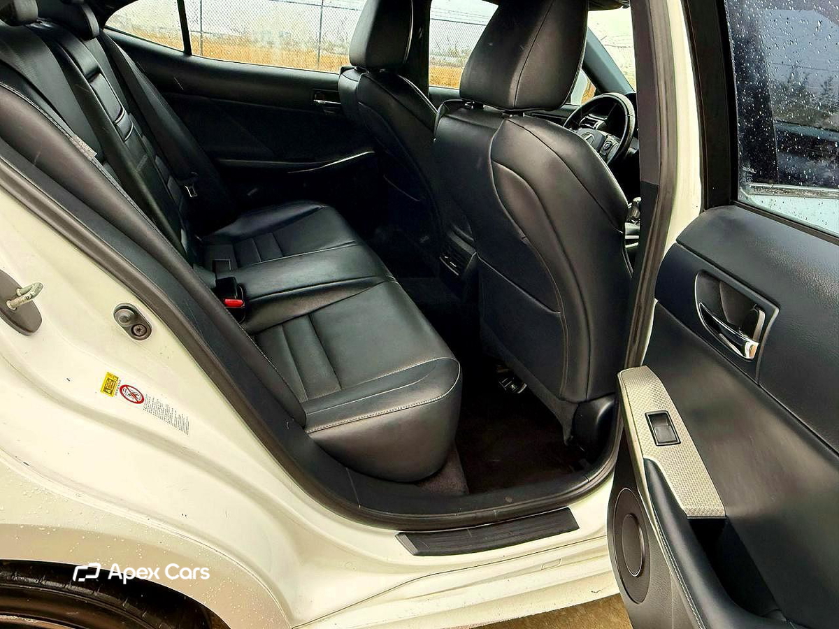 Lexus IS 2014