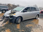 Toyota Sienna 2011