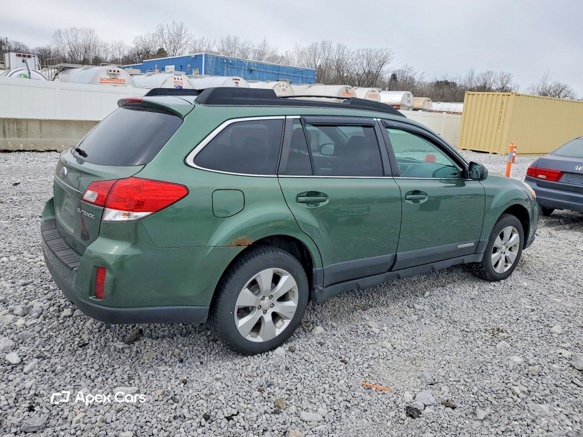 Subaru Outback 2011