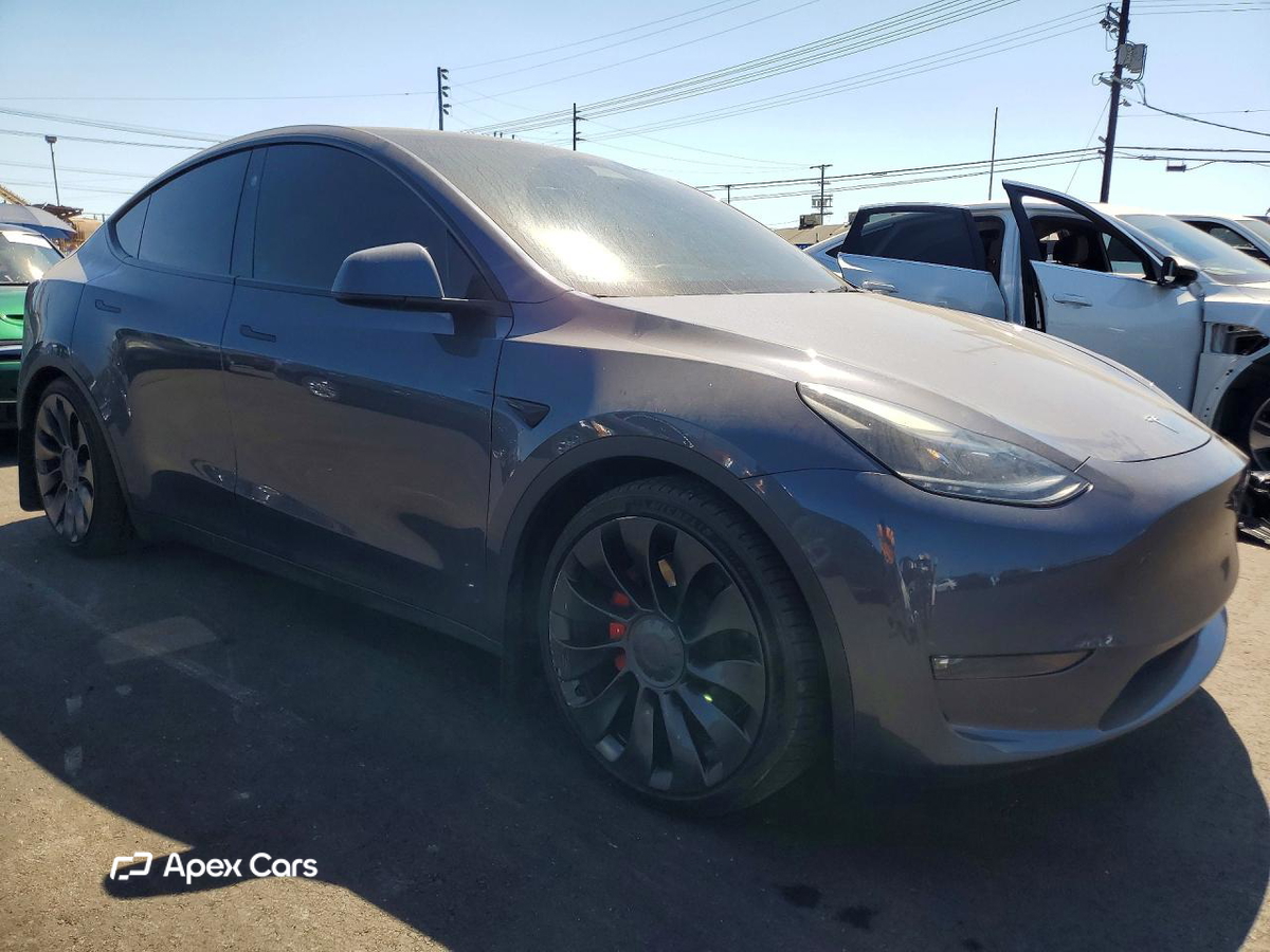 Tesla Model Y 2023