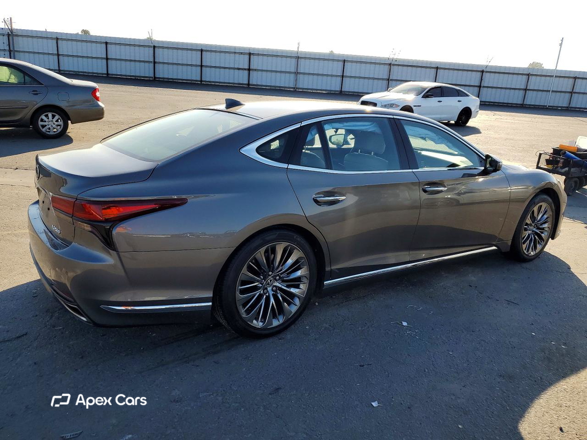 Lexus LS 2021
