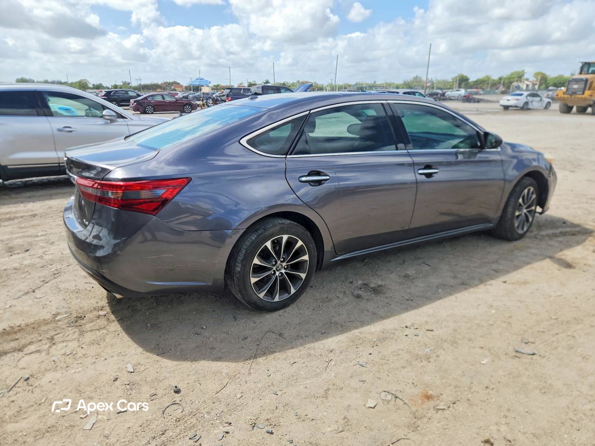 Toyota Avalon 2016