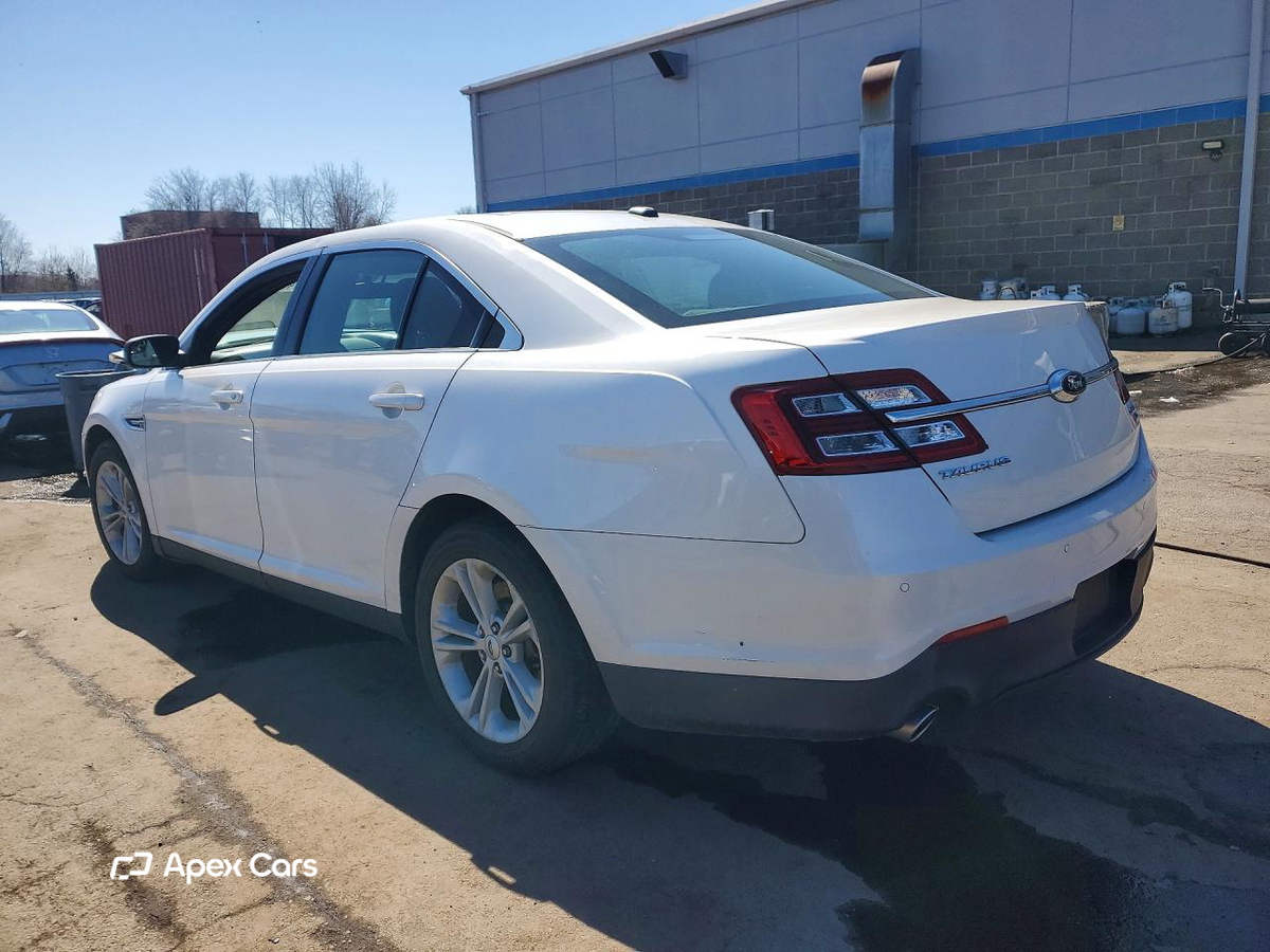 Ford Taurus 2014