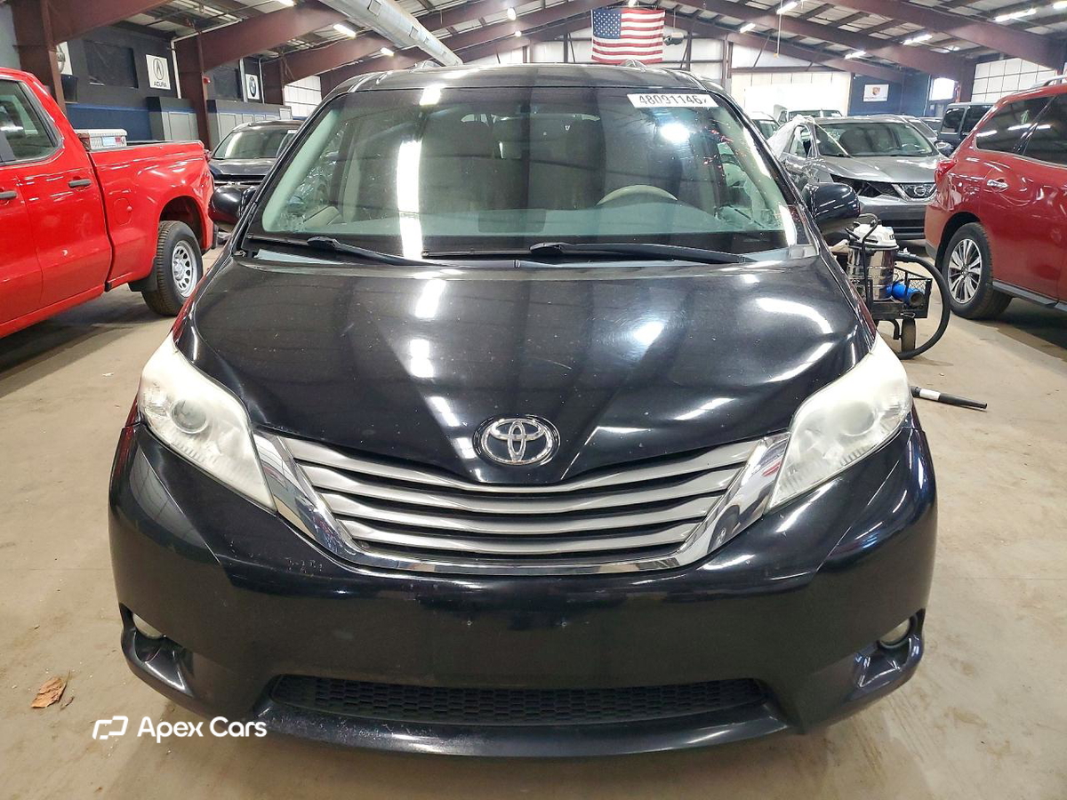 Toyota Sienna 2013