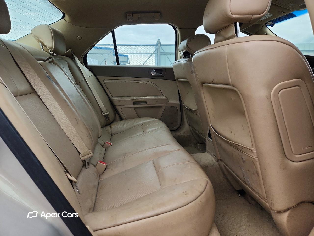 Cadillac STS 2008