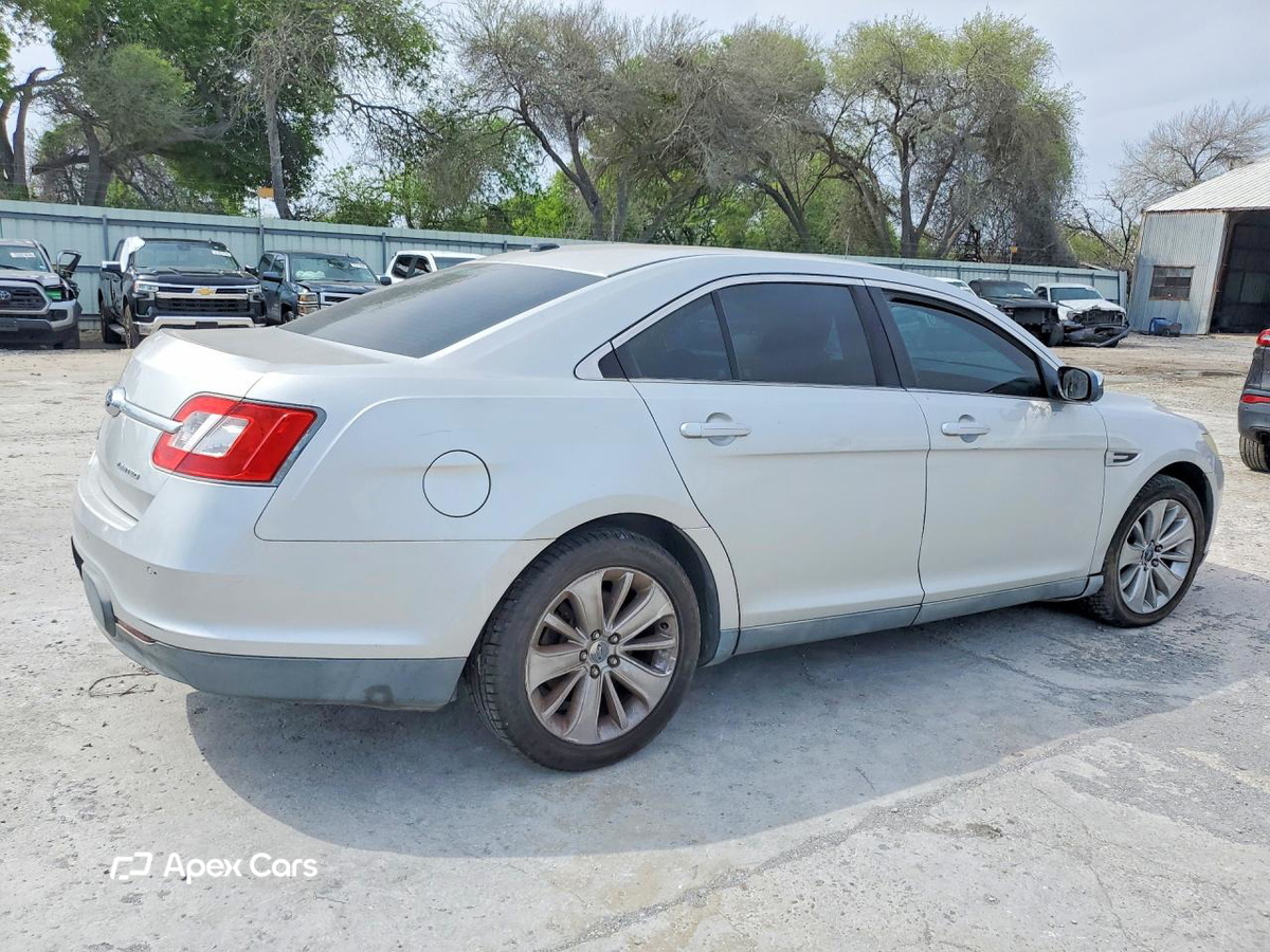 Ford Taurus 2010