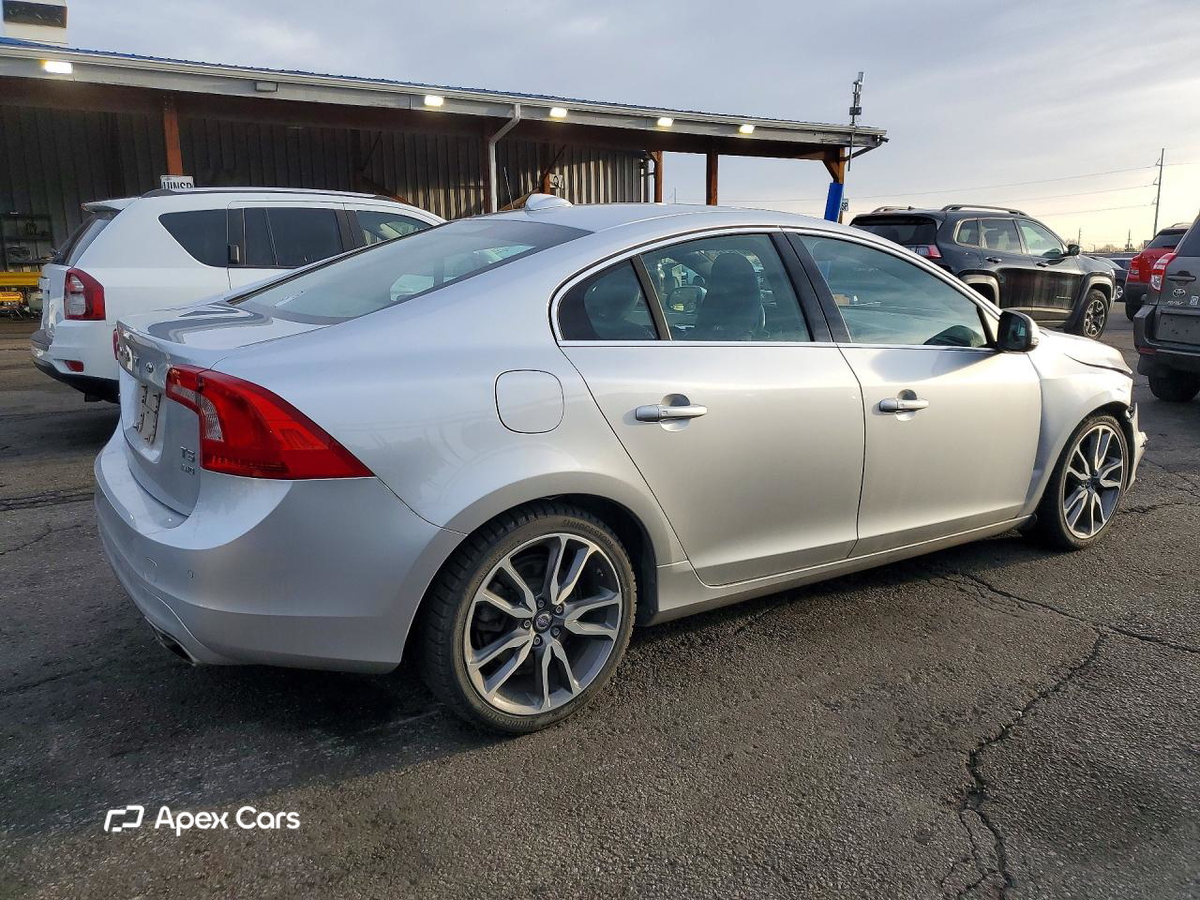 Volvo S60 2015