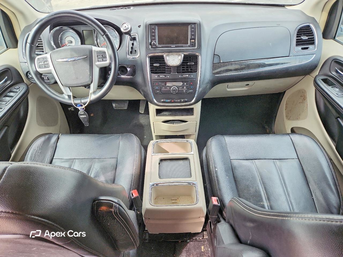 Chrysler Voyager 2015