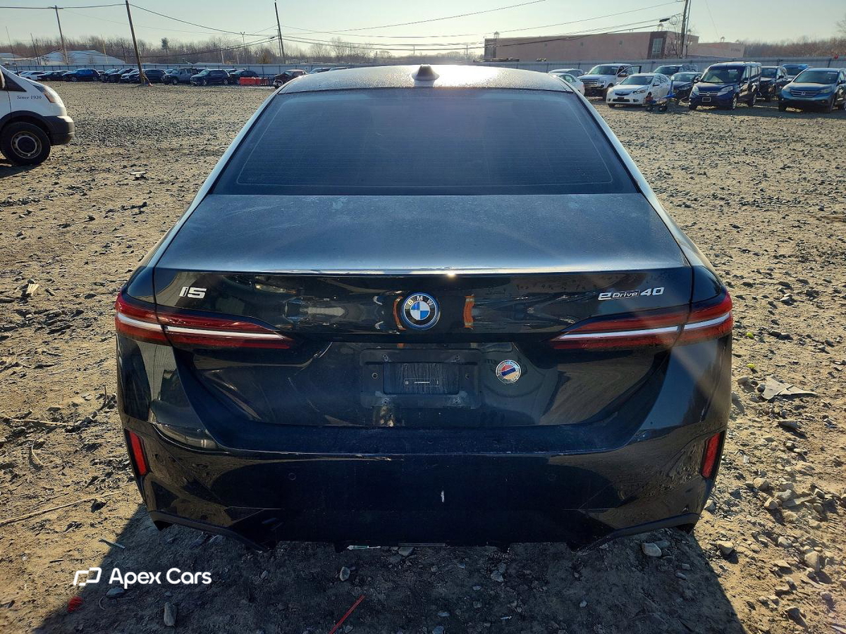 BMW i5 2024