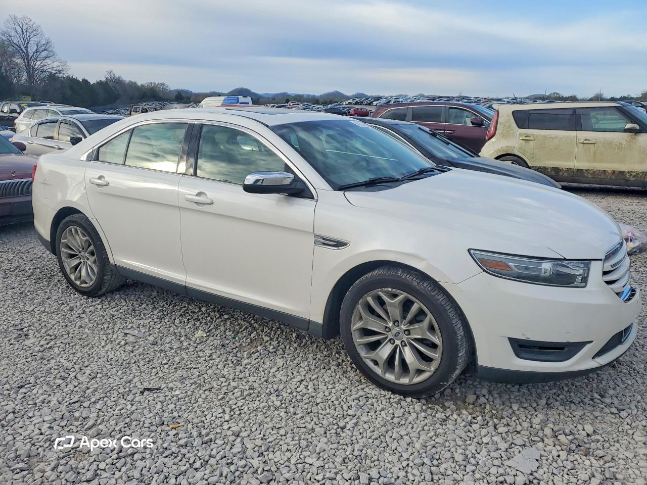 Ford Taurus 2013