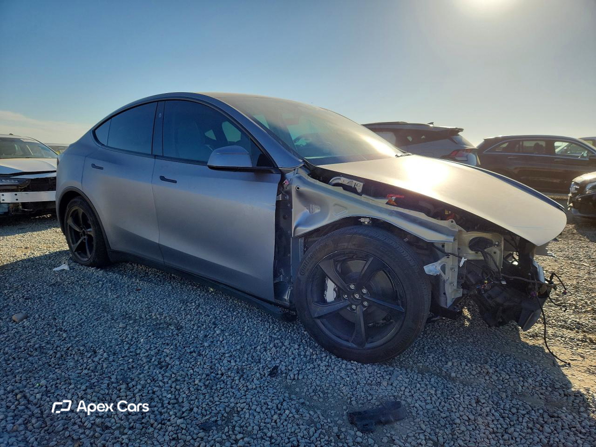 Tesla Model Y 2026