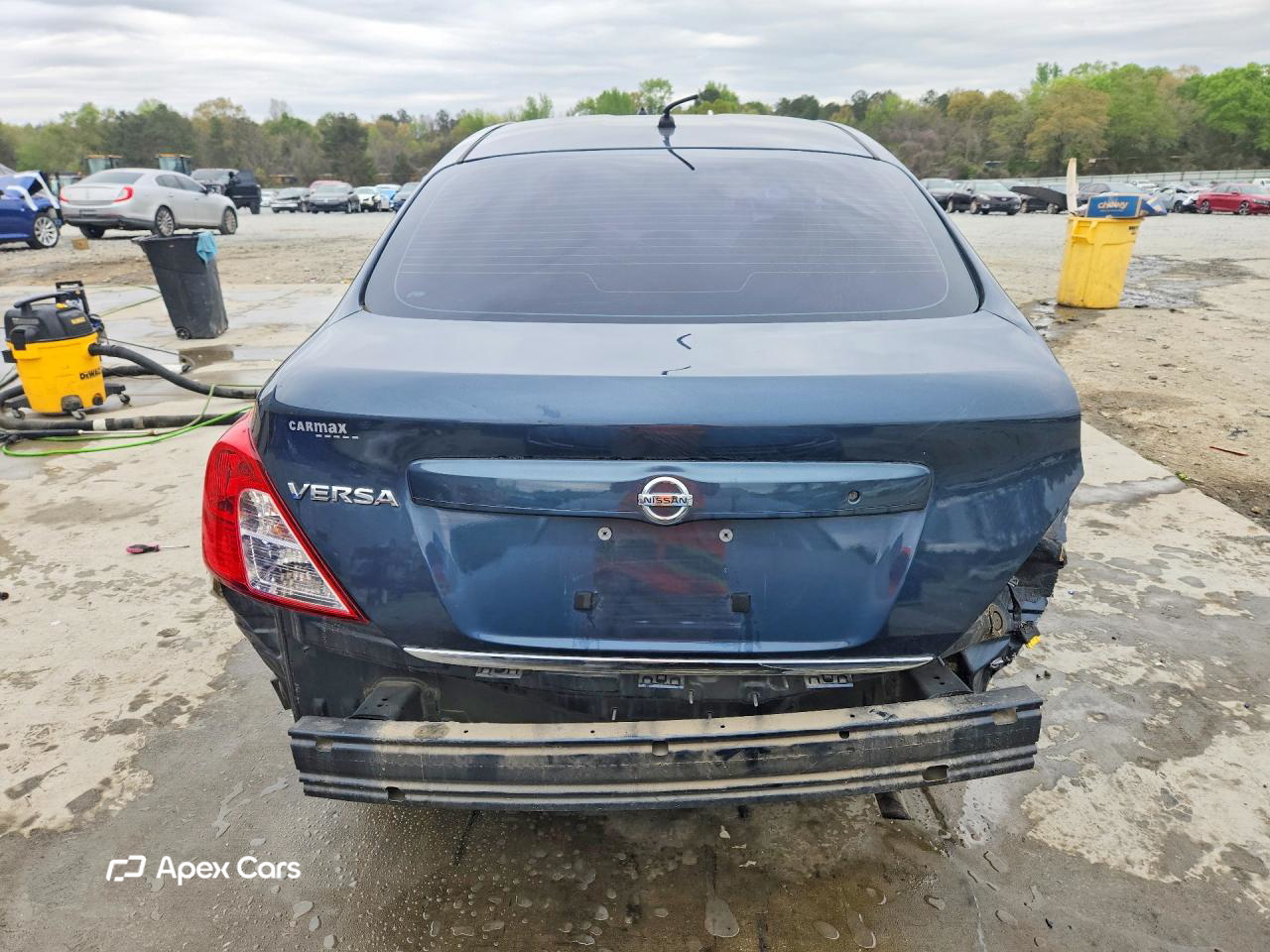 Nissan Versa 2015