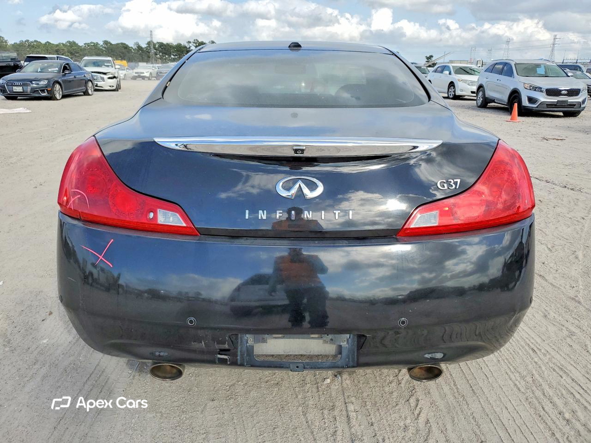 Infiniti G 2012