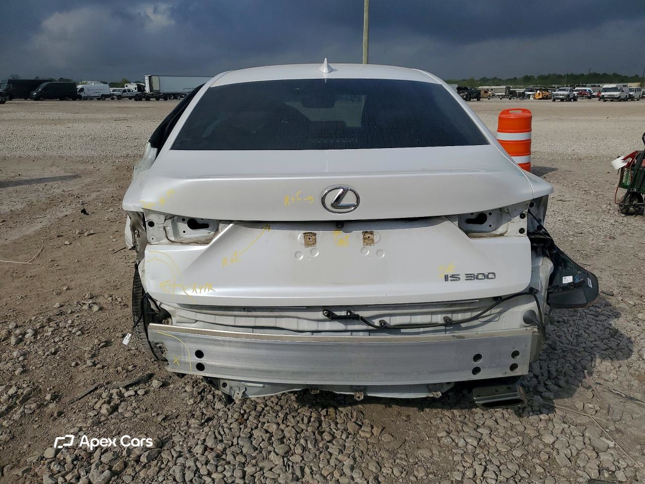 Lexus IS 2019