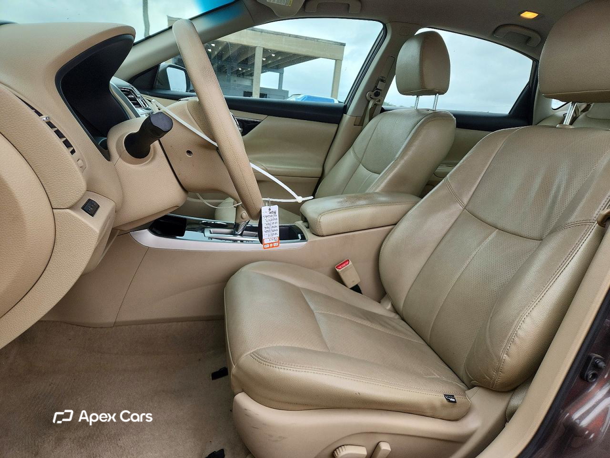 Nissan Altima 2014