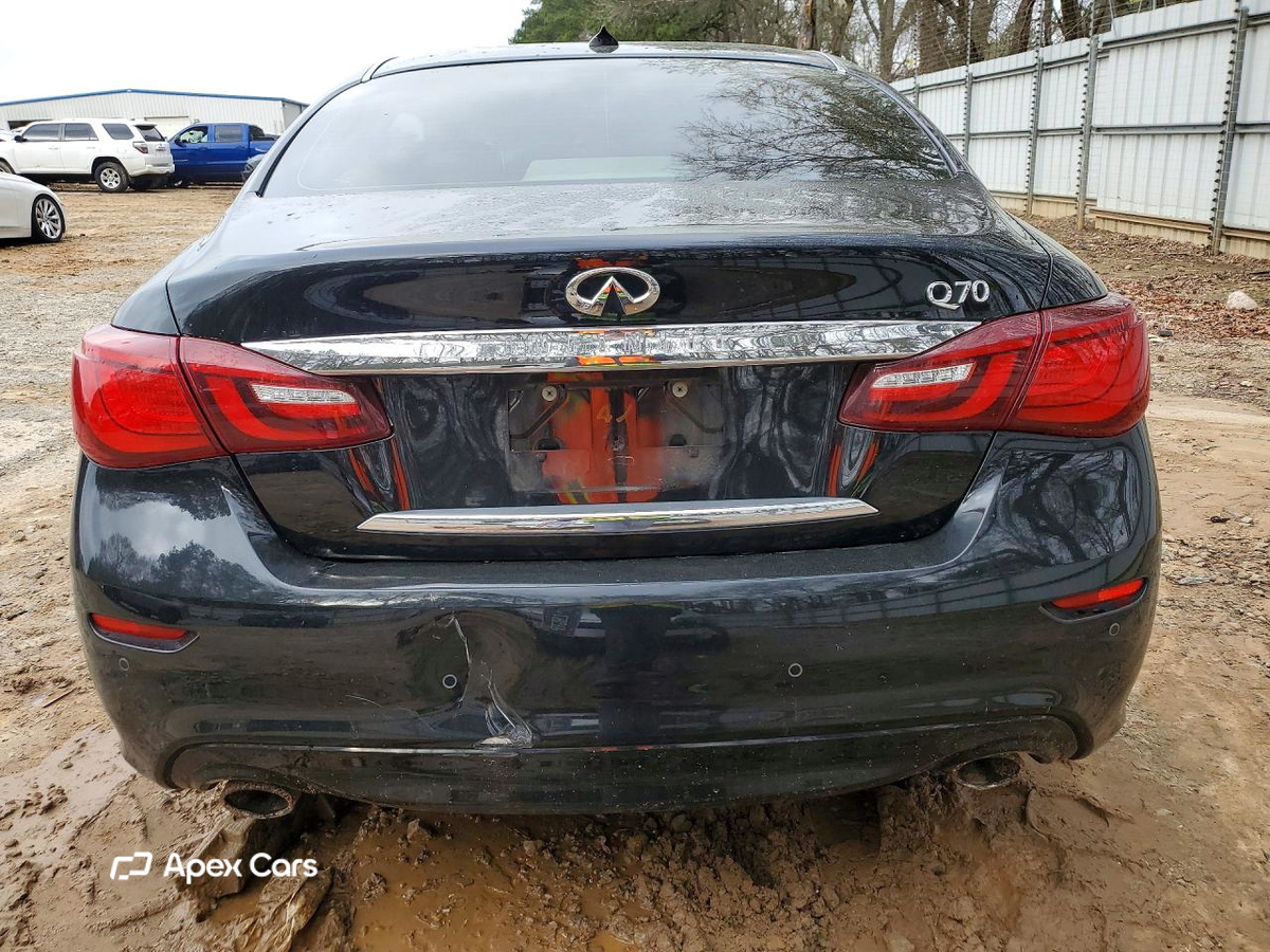 Infiniti Q70 2017