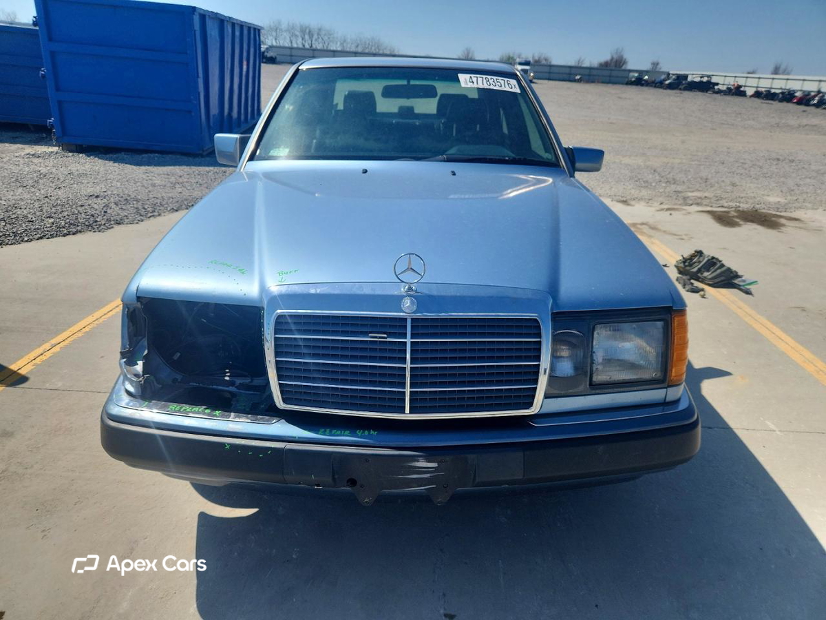 Mercedes-Benz  1993