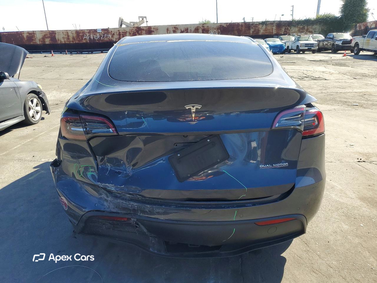 Tesla Model Y 2022