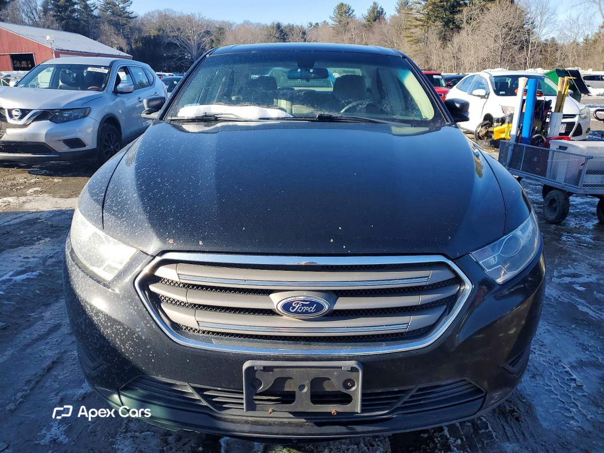 Ford Taurus 2016
