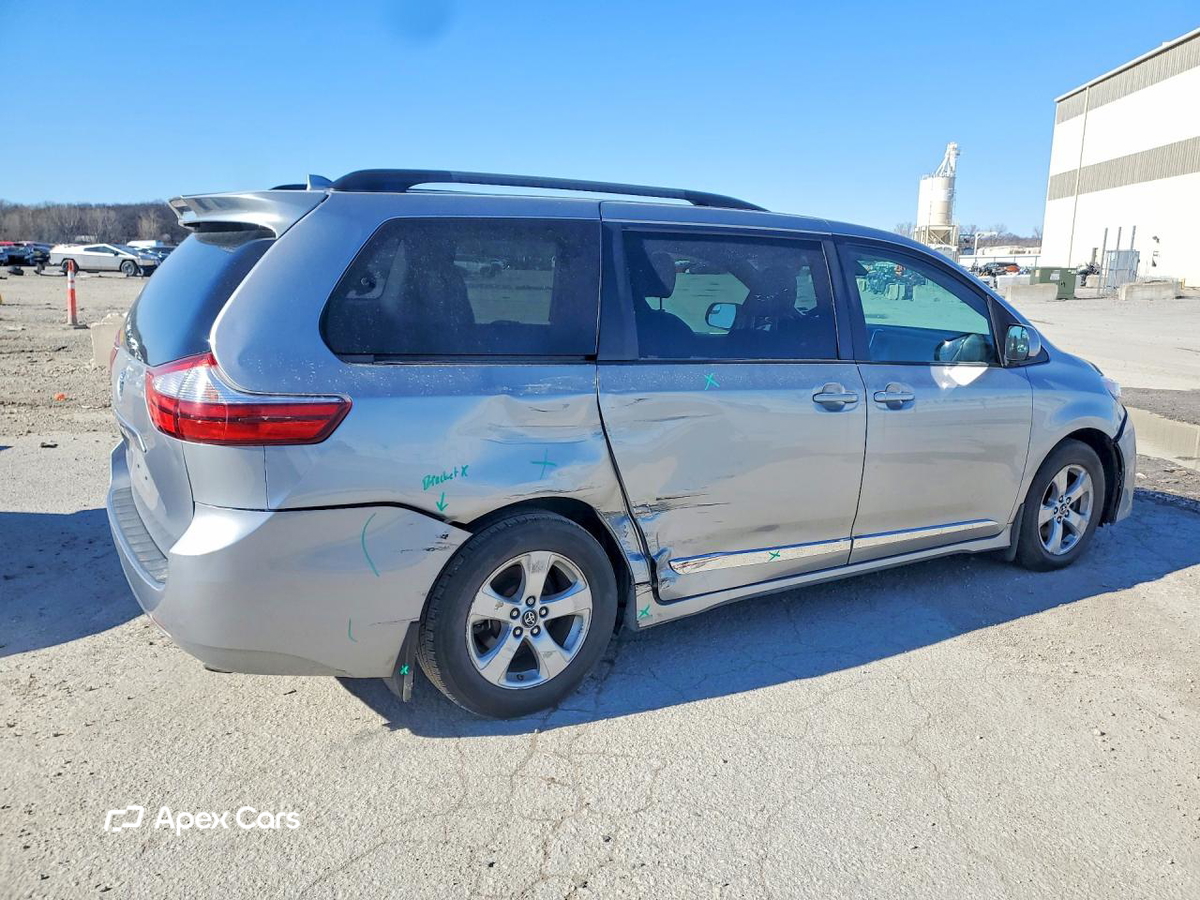 Toyota Sienna 2018