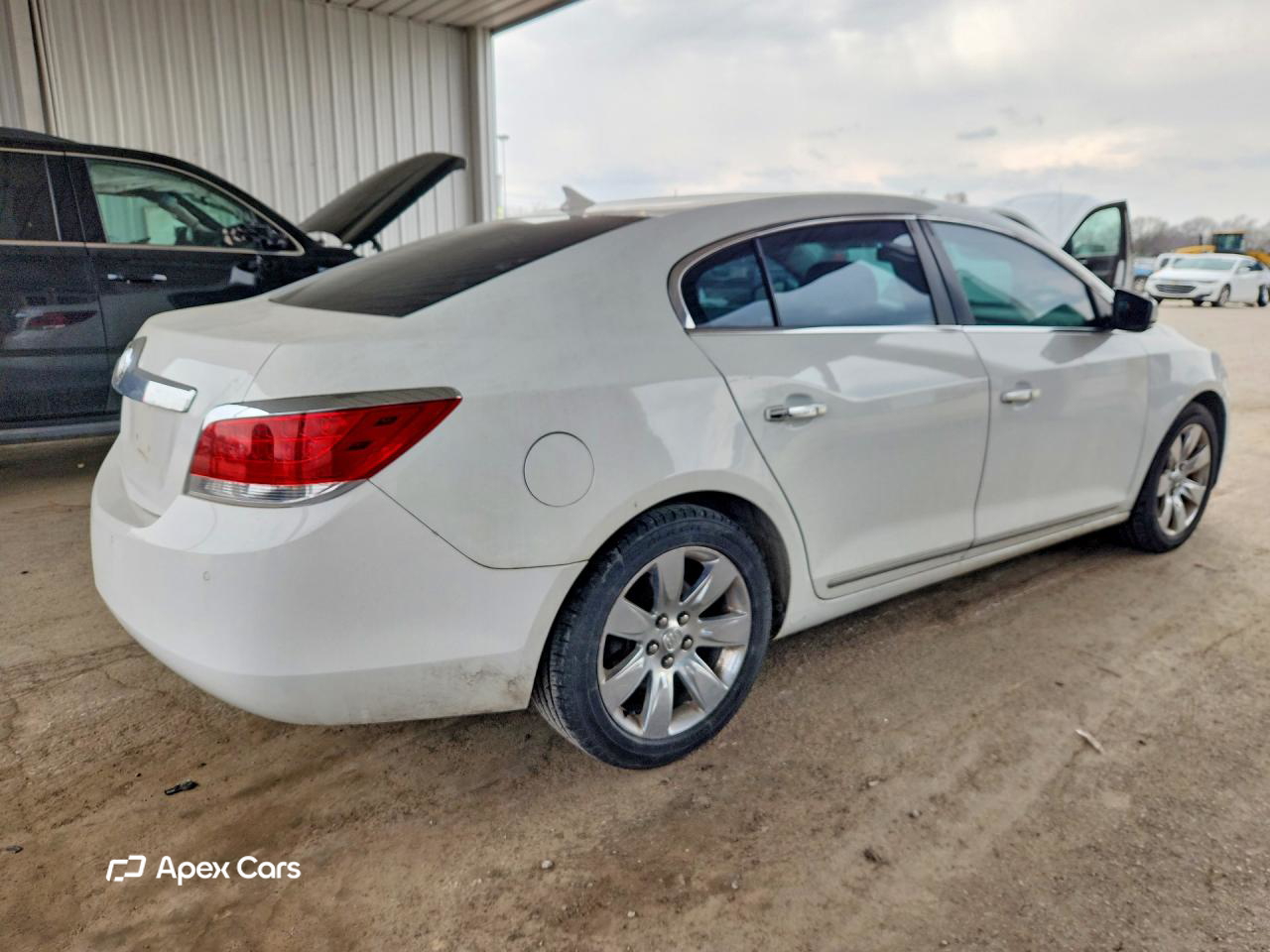 Buick LaCrosse 2011