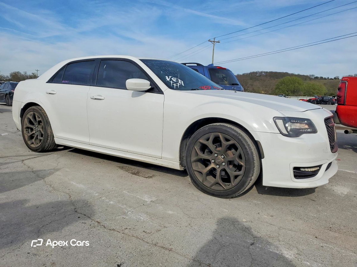 Chrysler 300 2017