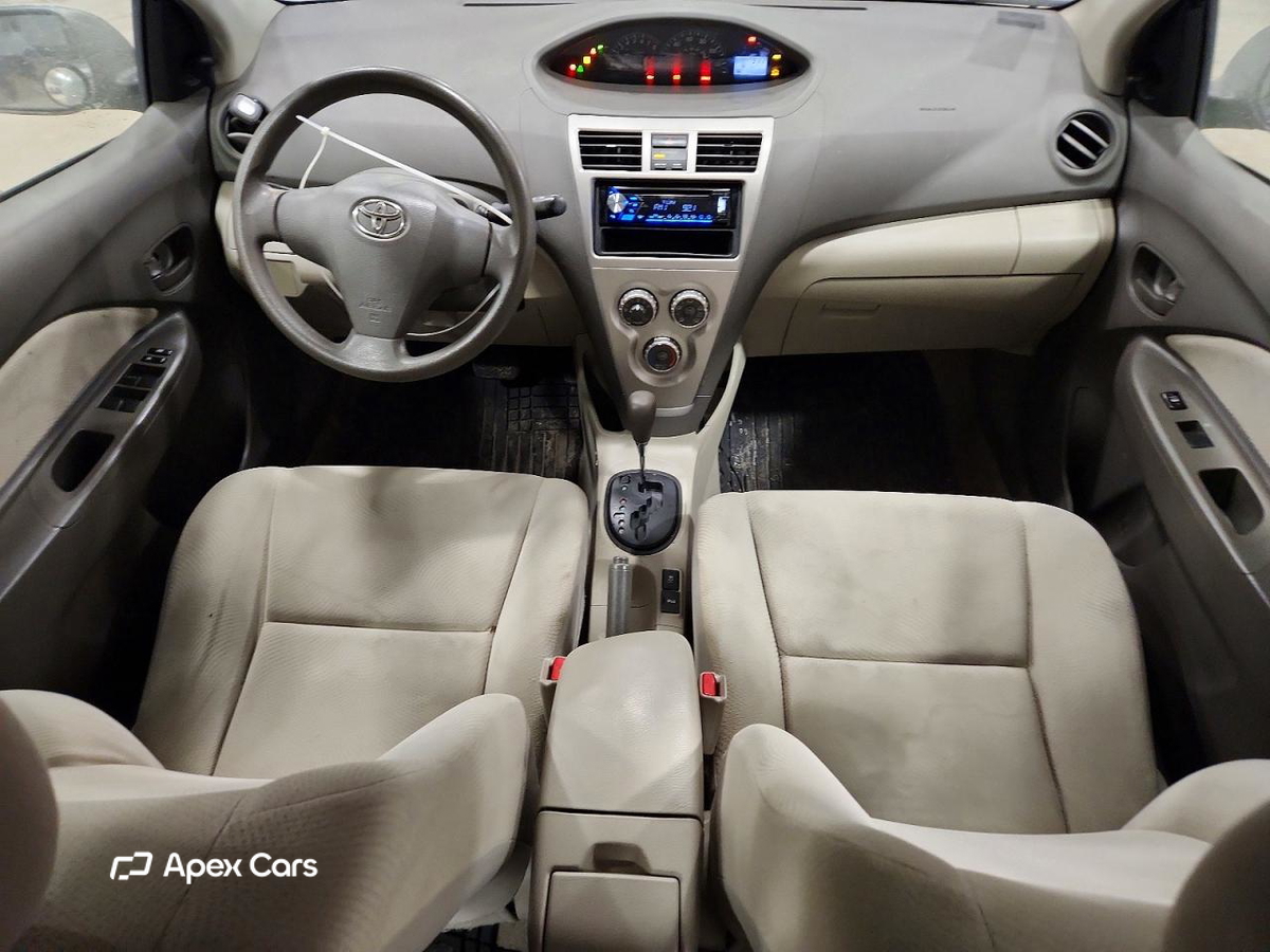 Toyota Yaris 2012