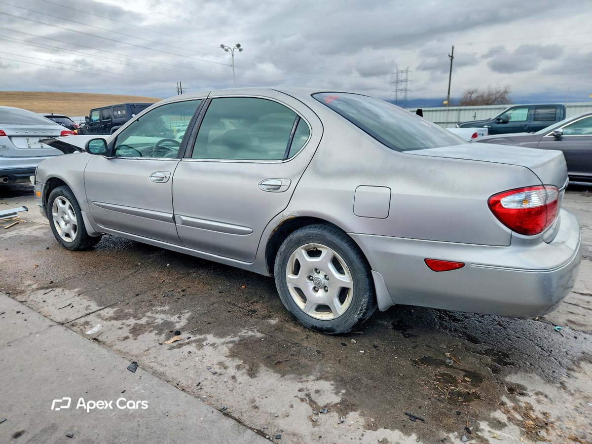 Infiniti I 2000