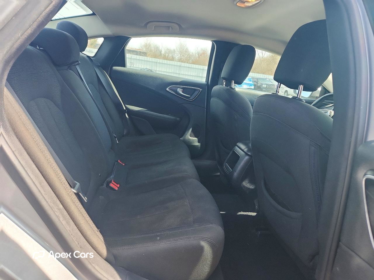 Chrysler 200 2016