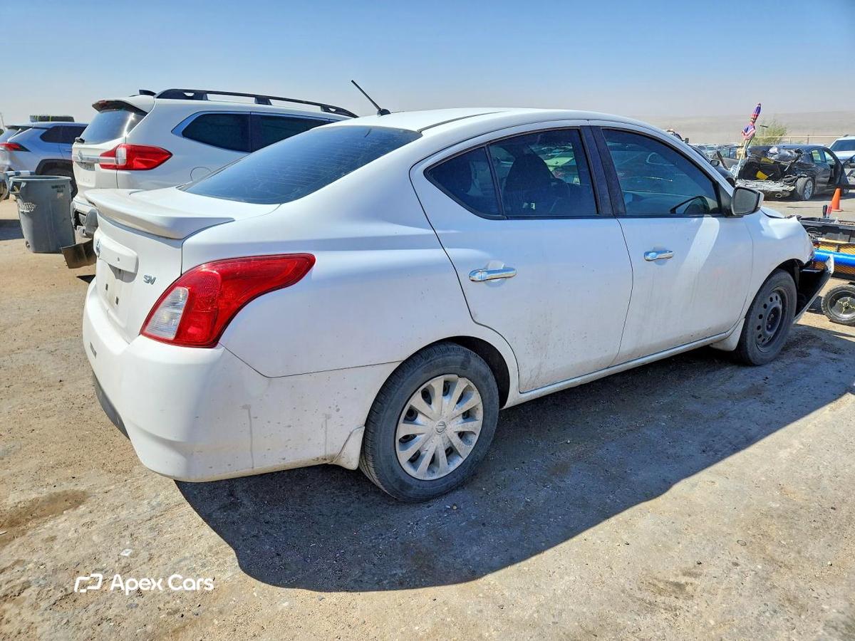 Nissan Versa 2019