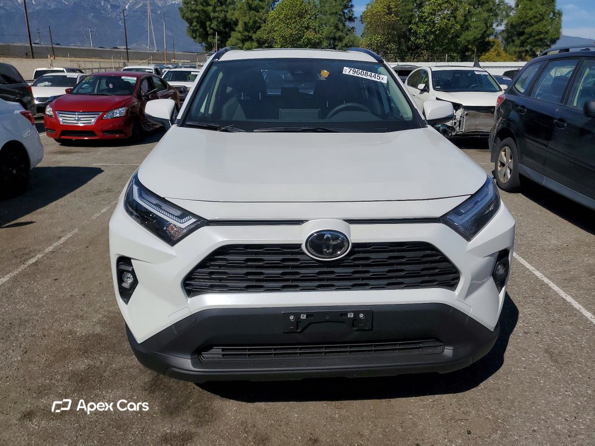 Toyota RAV 4 2025