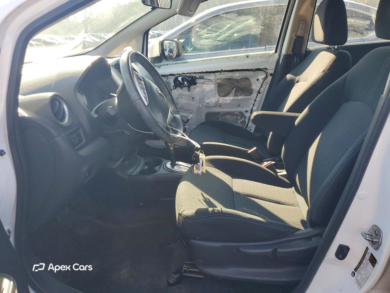 Nissan Versa 2016