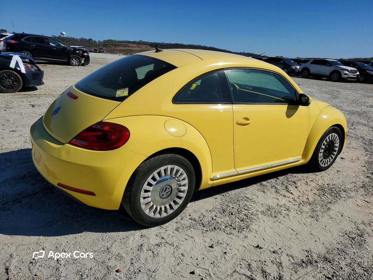 Volkswagen Beetle 2013