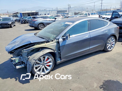 Tesla Model 3 2018 - Image 1 of 14