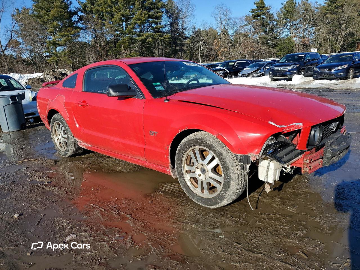 Ford Mustang 2005